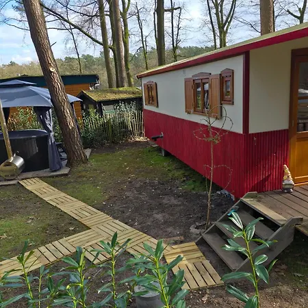 Pipowagen Met Prive Hot Tub Villa Lanaken Exterior photo